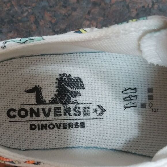 Keds Blue and White Canvas Sneakers with "Dinoverse" Print...T9...EUC. - Picture 3 of 6